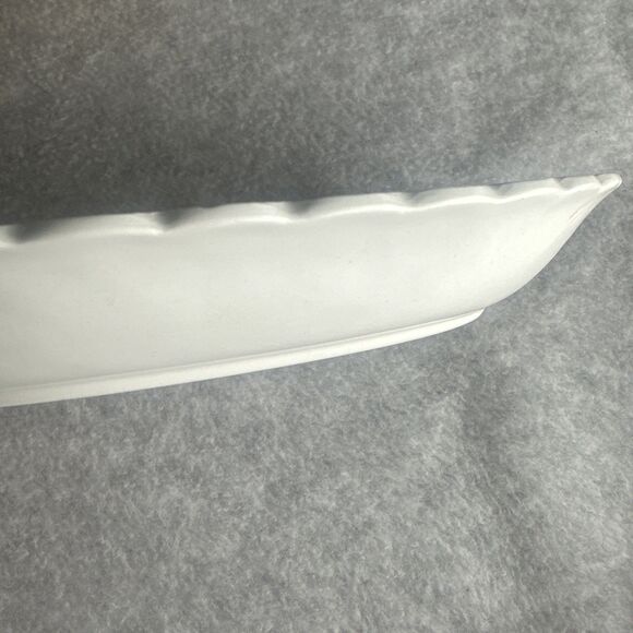 Johnson Bros Tulip Time Vintage Scalloped Oval Serving Plate 8 x 5.5 Blue White - Picture 7 of 10